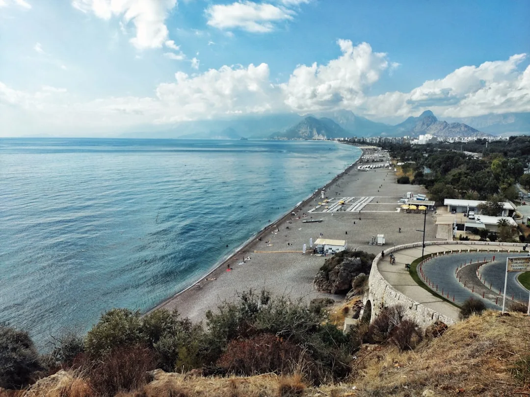 TAS → AYT — Antalya parvoz