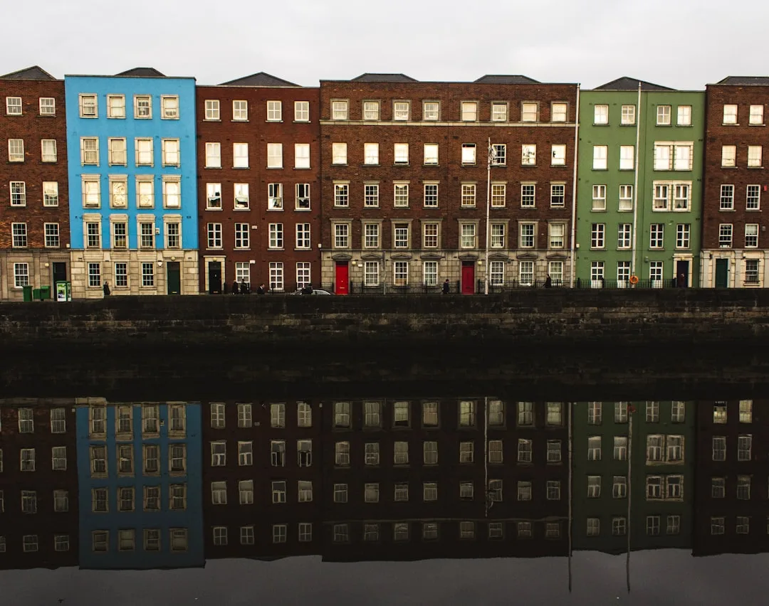 Dublin ko'chalari — Irlandiya vizasi