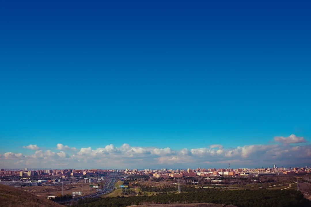Toshkentdan Madrid parvozi — narx va bron