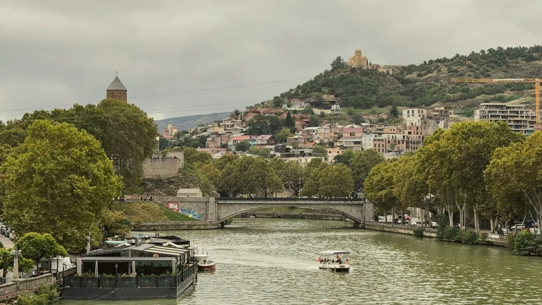 Tbilisi panoramasi — UzAirDesk aviachiptalar