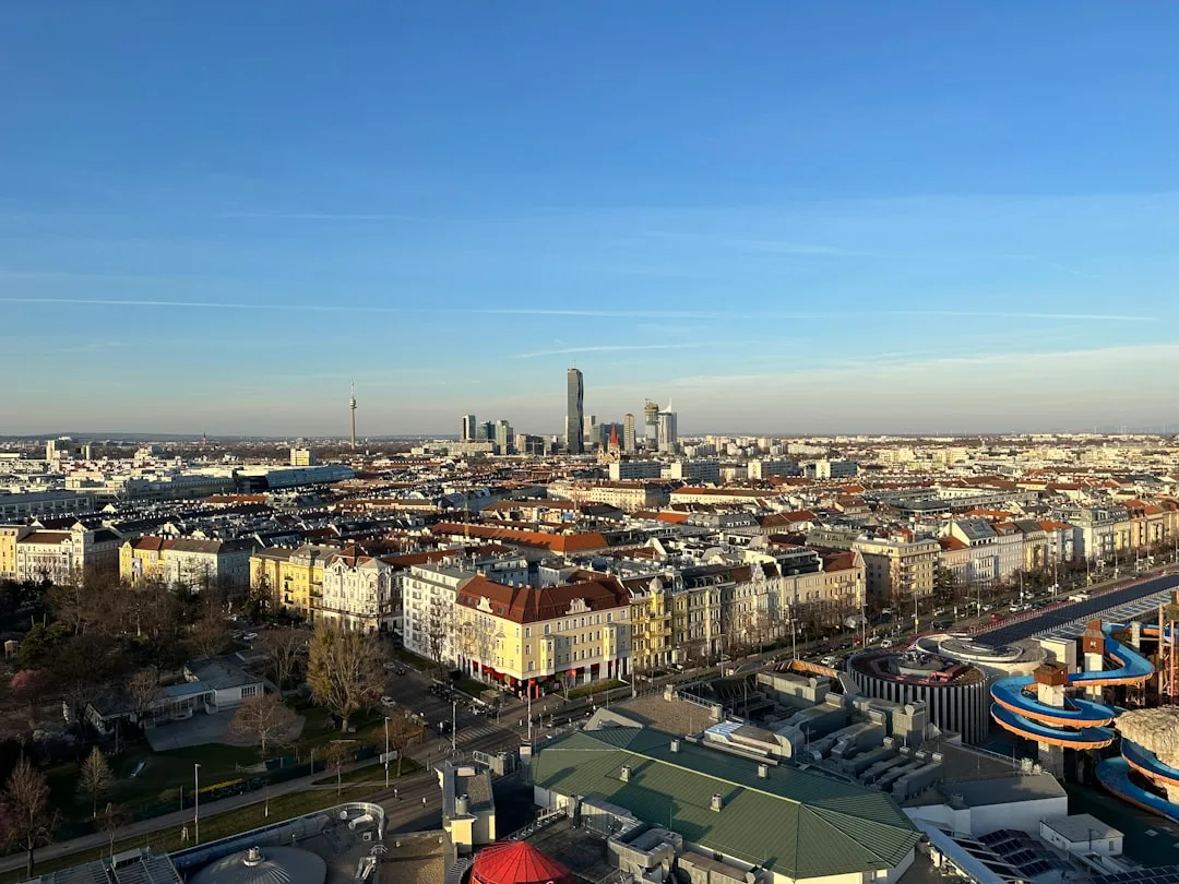 Vena manzarasi — arzon aviachiptalar UzAirDesk